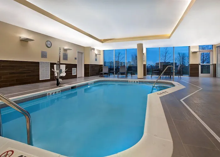 Fairfield & By Marriott Chicago Bolingbrook