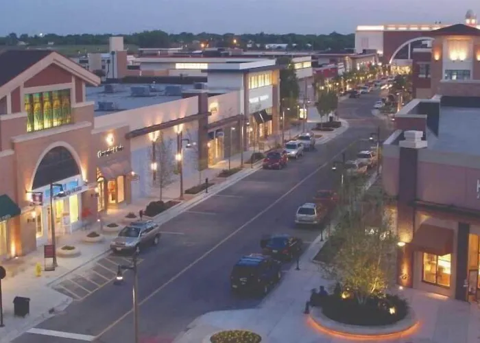 Fairfield & By Marriott Chicago Hotel 3*